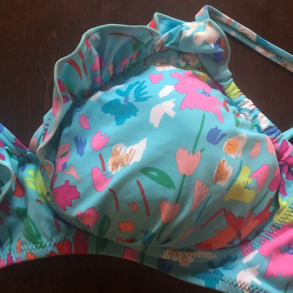 VERA BRADLEY Bloom Ruffle Swim Top - Picture 2 of 4